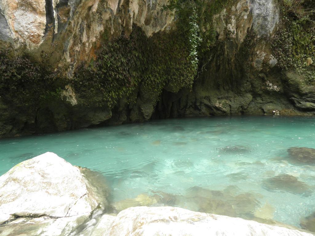 Hotel Garganta Del Cares Poncebos Kültér fotó