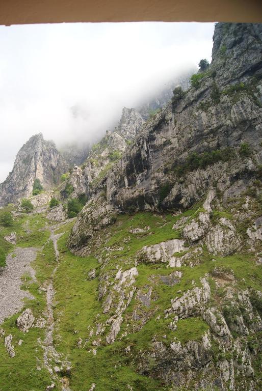 Hotel Garganta Del Cares Poncebos Szoba fotó